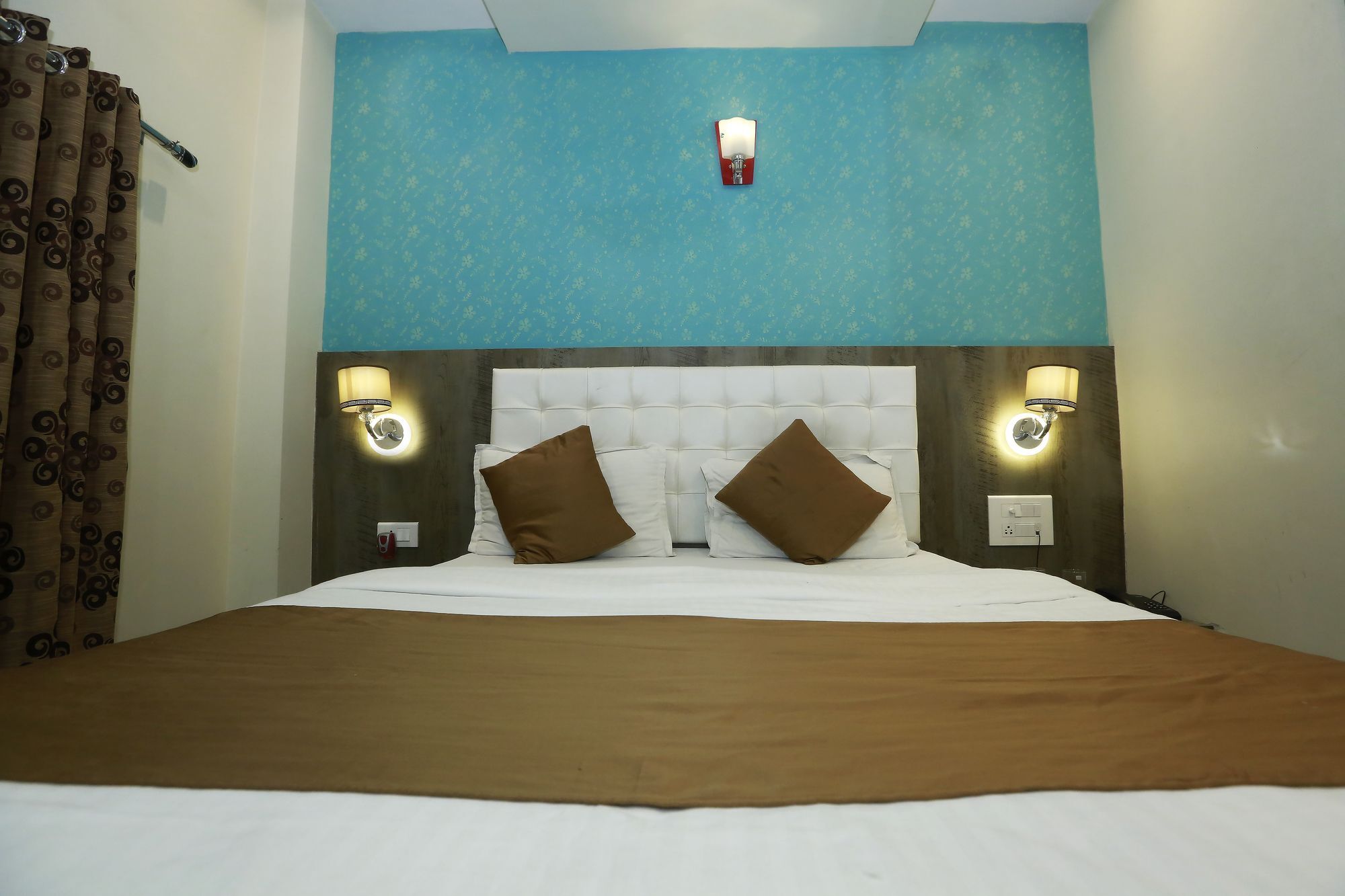 Hotel Grace Inn Bombay Extérieur photo